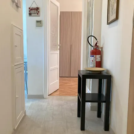 Flower Blooms Триест